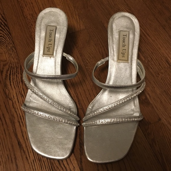 Touch Ups Silver Metallic Heel Sandals 👠 Size 9.5 - Picture 2 of 8